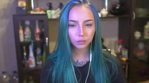 Snapshot of lis_silver chatting on 04/27/26, 04:27 Lisa online show from 04/27/26, 04:27