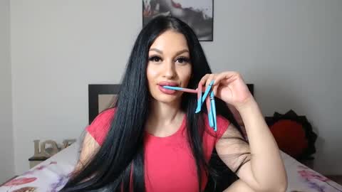 Lisa online show from 12/04/24, 09:24