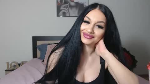 Lisa online show from 12/18/24, 12:10