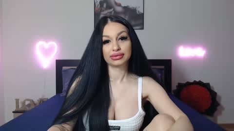 Lisa online show from 02/19/25, 09:14