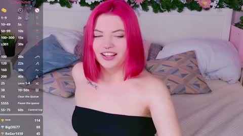 Snapshot of lisa_adam chatting on 12/20/24, 10:27 lissi online show from 12/20/24, 10:27