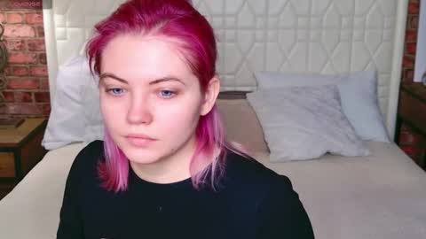 Snapshot of lisa_adam chatting on 10/02/25, 06:15 lissi online show from 10/02/25, 06:15