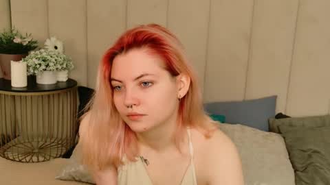 Snapshot of lisa_adam chatting on 11/25/25, 05:13 lissi online show from 11/25/25, 05:13