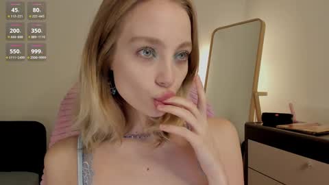 Lisa online show from 12/07/24, 11:51