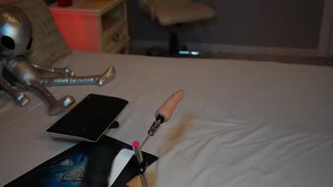 lisa_elfy online show from 10/27/25, 04:55