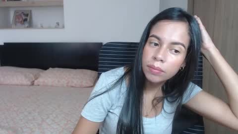 Snapshot of lisa_g07 chatting on 01/07/25, 03:44 Lisa Santos online show from 01/07/25, 03:44