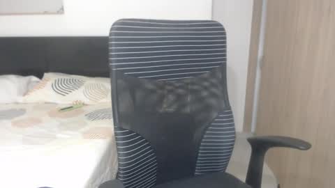 Snapshot of lisa_g07 chatting on 02/01/25, 11:06 Lisa Santos online show from 02/01/25, 11:06