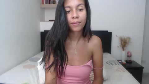 Snapshot of lisa_g07 chatting on 03/07/25, 04:22 Lisa Santos online show from 03/07/25, 04:22