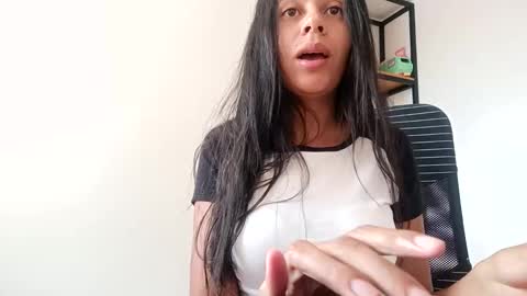 Snapshot of lisa_g07 chatting on 11/05/25, 06:41 Lisa Santos online show from 11/05/25, 06:41