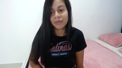 Snapshot of lisa_g07 chatting on 12/02/25, 03:07 Lisa Santos online show from 12/02/25, 03:07