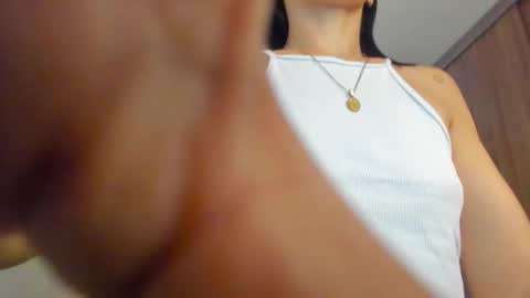 Snapshot of lisa_gerrard_ chatting on 02/10/25, 02:59 Lisa  online show from 02/10/25, 02:59