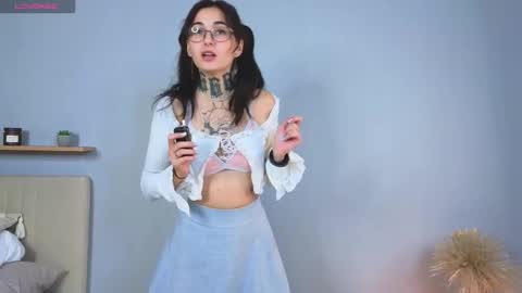 Snapshot of lisa_juicy chatting on 09/21/25, 03:24 Liza online show from 09/21/25, 03:24