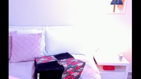 Snapshot of lisa_laurentt chatting on 12/21/25, 03:46 lisa laurent online show from 12/21/25, 03:46