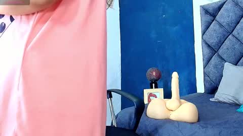 lisa_louis online show from 10/15/25, 06:35