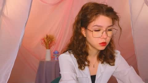  Lisa  online show from 01/28/25, 02:32