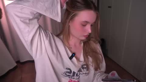 Elisabeth or Lisa online show from 03/14/26, 08:36