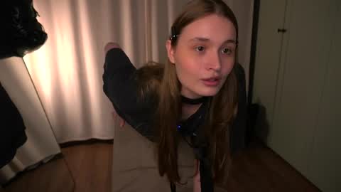 Elisabeth or Lisa online show from 05/22/26, 09:42