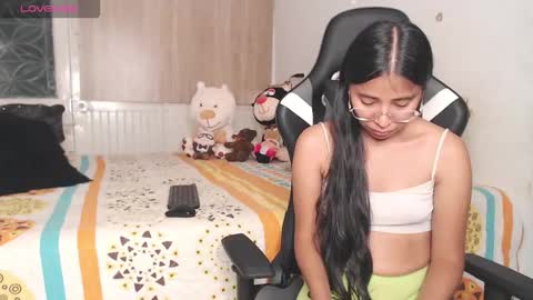 Snapshot of lisa_sexxy chatting on 03/18/26, 03:31 faisury online show from 03/18/26, 03:31