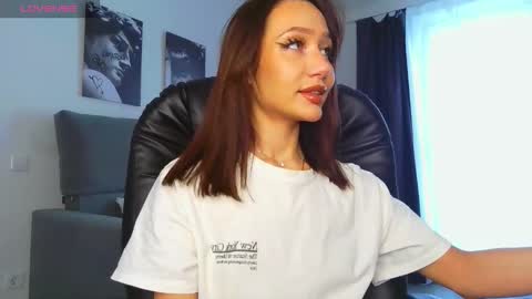 Lisa online show from 02/01/26, 09:41