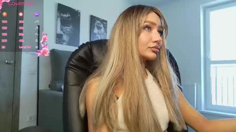 Lisa online show from 04/16/26, 10:05