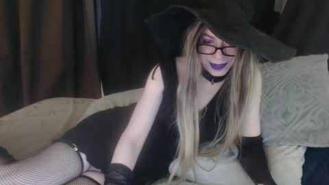 Lisa Tyler online show from 01/26/25, 09:51