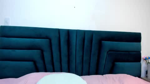 Snapshot of lisa_white_ chatting on 03/10/25, 12:18 lisa white online show from 03/10/25, 12:18