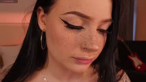 Snapshot of lisaaaliss chatting on 06/30/26, 11:11 lisaaaliss online show from 06/30/26, 11:11