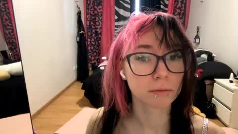 Aileen online show from 04/24/26, 06:16