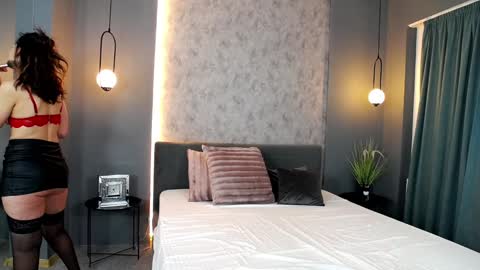 lisacroft online show from 02/03/25, 06:45