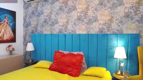 lisacroft online show from 09/19/25, 06:04