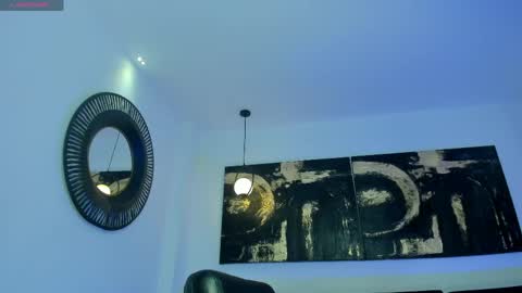 Snapshot of lisaflowersx chatting on 04/14/26, 11:16 Lisa Flowers online show from 04/14/26, 11:16