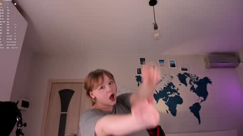 -Lisa- Help me to reach 100 thumbs up3 online show from 12/13/24, 01:55