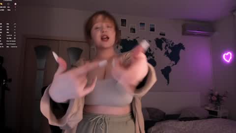 -Lisa- Help me to reach 100 thumbs up3 online show from 12/22/24, 03:22