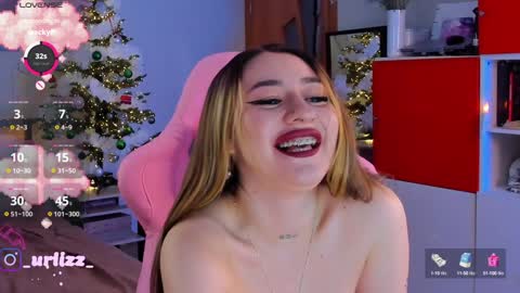 Snapshot of lisamayson chatting on 12/22/24, 07:21 LISA online show from 12/22/24, 07:21