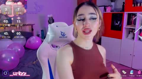 Snapshot of lisamayson chatting on 03/08/25, 08:35 LISA online show from 03/08/25, 08:35