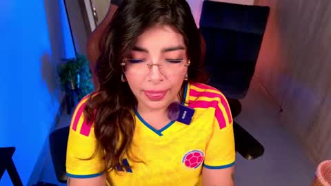 Snapshot of lisamonroex chatting on 06/17/26, 10:17 L I S A online show from 06/17/26, 10:17