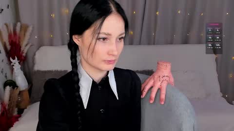 Snapshot of lisamooore chatting on 02/13/25, 04:28 Lisa Moore online show from 02/13/25, 04:28