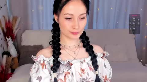 Snapshot of lisamooore chatting on 02/14/25, 09:56 Lisa Moore online show from 02/14/25, 09:56