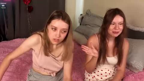 Snapshot of lisanelsona chatting on 07/02/26, 01:05 Hello our names are Kate and Alice this is our first day here. online show from 07/02/26, 01:05