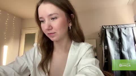 Snapshot of lisasmall chatting on 07/02/26, 06:25 lisasmall online show from 07/02/26, 06:25