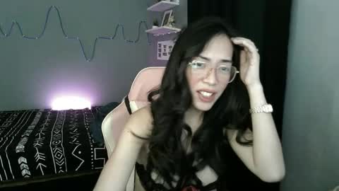 Snapshot of lisawagner07 chatting on 02/03/26, 06:40 Xinli Su online show from 02/03/26, 06:40