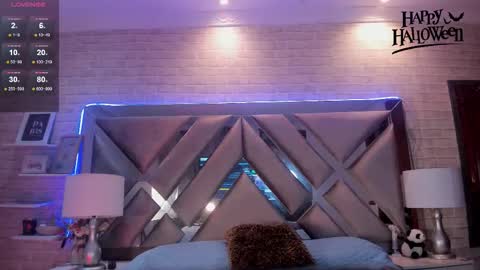 lisawalker_ online show from 10/29/25, 03:25