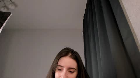 Snapshot of lisawoo chatting on 01/25/25, 01:21 Lisa online show from 01/25/25, 01:21