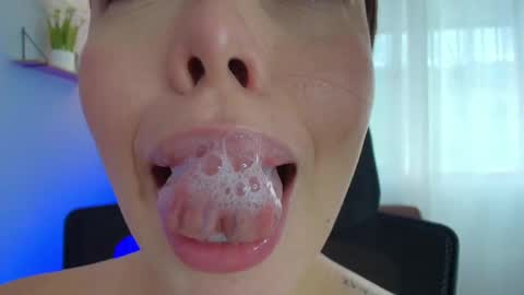 Lisbet online show from 03/11/25, 07:25