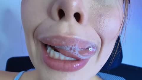 Lisbet online show from 02/13/26, 08:27