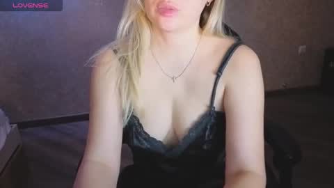 Anna online show from 12/22/25, 11:57