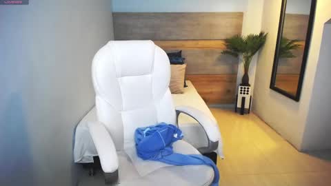 Liseth Fox online show from 02/08/25, 06:22