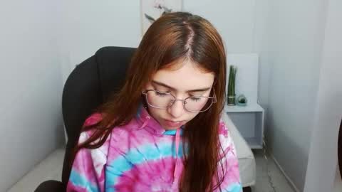 Liseth Fox online show from 02/17/25, 12:48