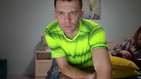 Kris Maks online show from 02/15/25, 03:42