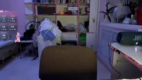 Snapshot of lisi_kiss_ chatting on 07/01/26, 06:40 Aurora online show from 07/01/26, 06:40